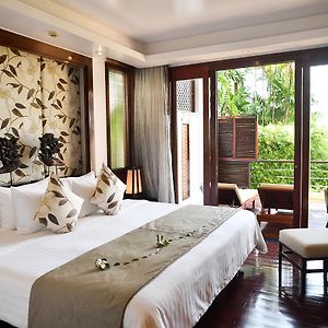 Deluxe Triple Room Garden View